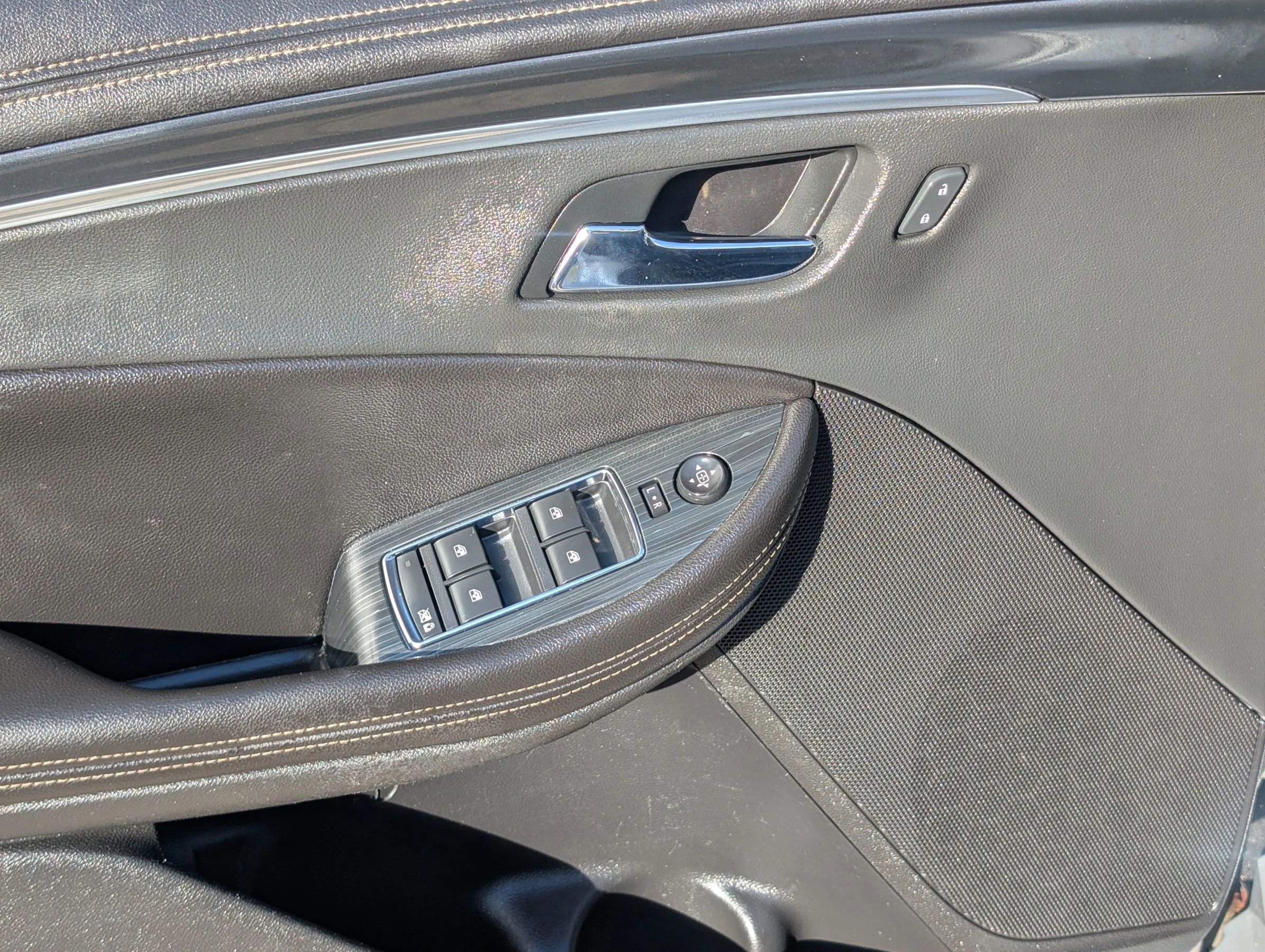Used 2019 Chevrolet Impala LT FWD image 16