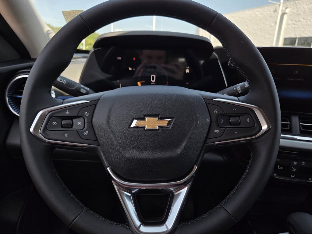 New 2026 Chevrolet Trax LT w/ LT Convenience Package FWD image 22