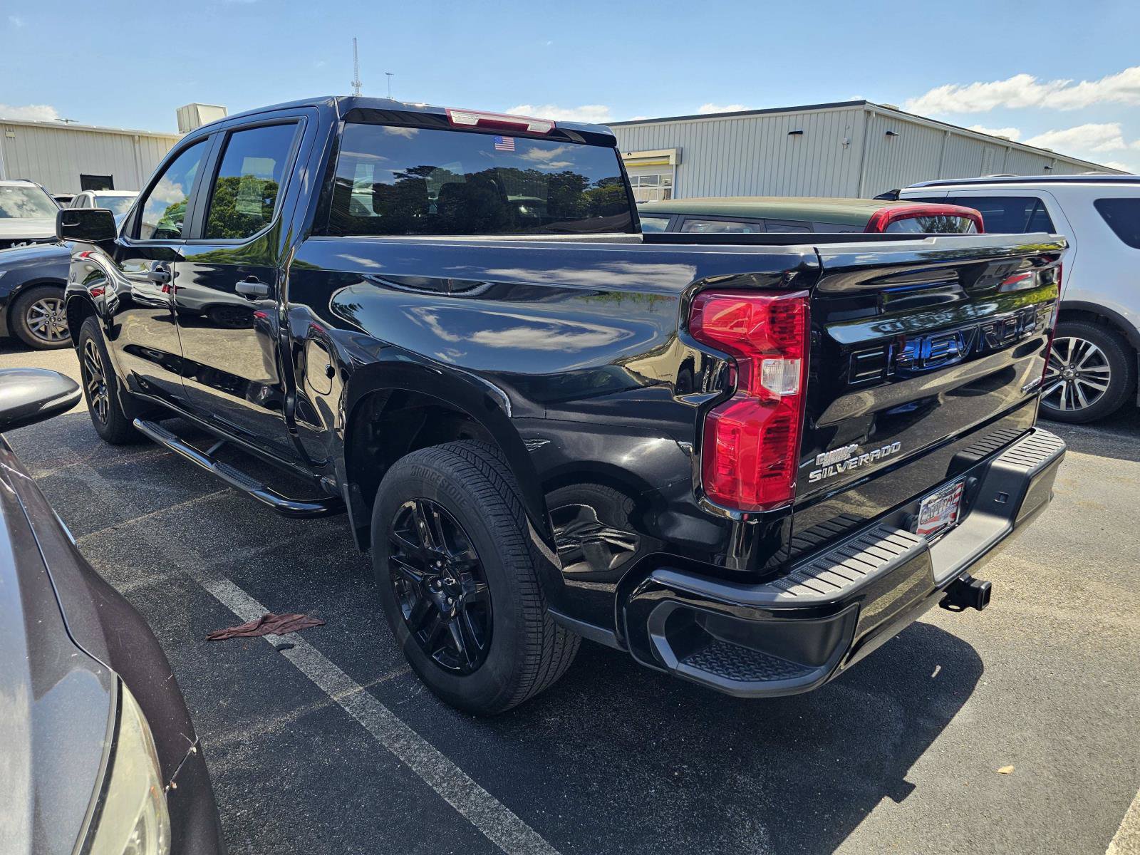 Used 2023 Chevrolet Silverado 1500 Custom RWD image 14