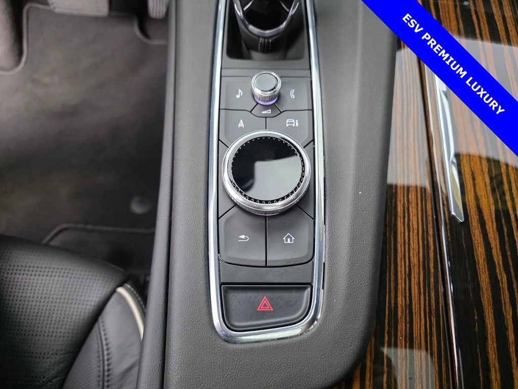 Used 2024 Cadillac Escalade ESV Premium Luxury image 27