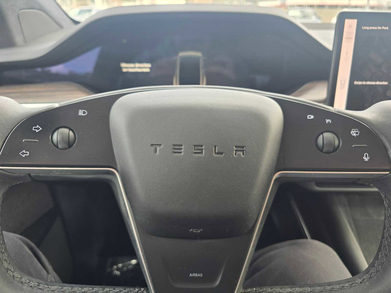 Used 2022 Tesla Model X image 23