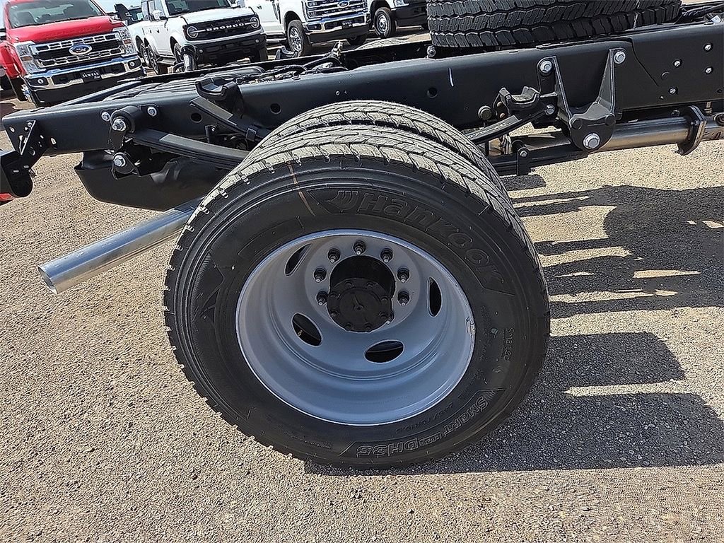 New 2025 Ford F600 4x4 Regular Cab Super Duty w/ XL Chrome Package image 9