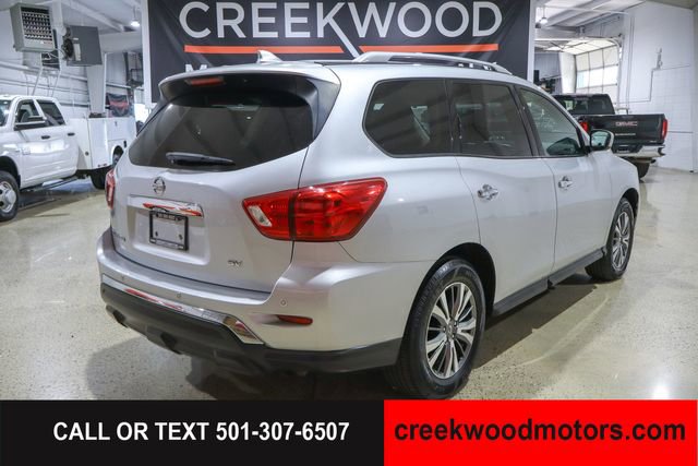 Used 2020 Nissan Pathfinder SV FWD image 19