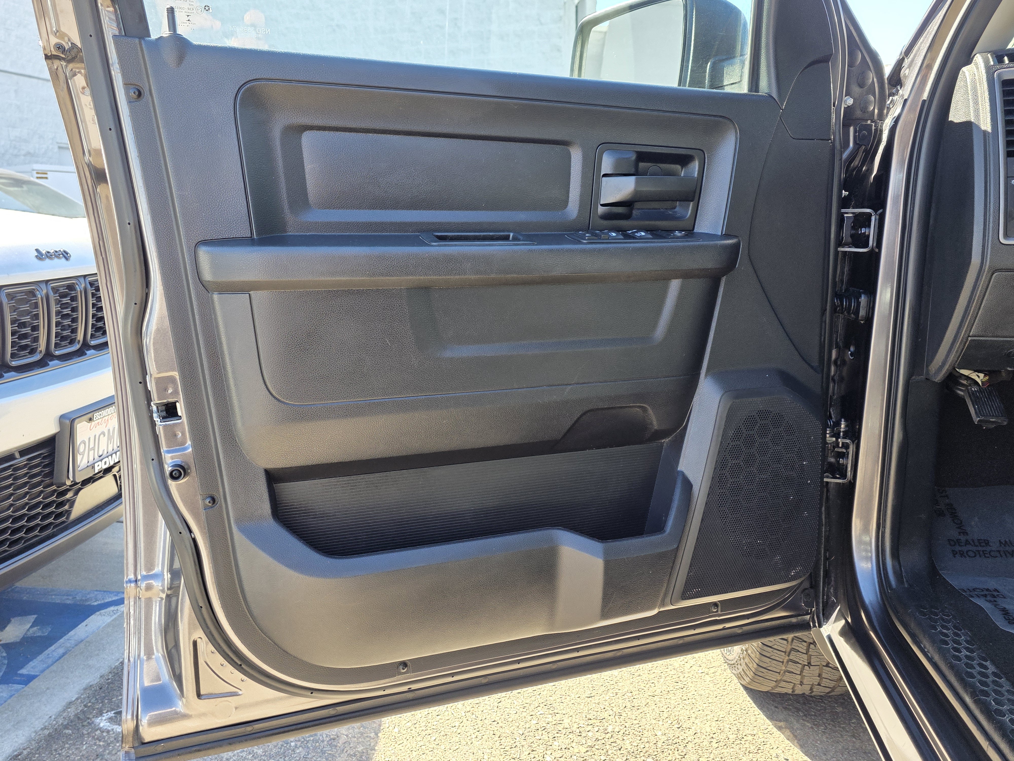 Used 2016 RAM 1500 Express w/ Popular Equipment Group RWD image 12