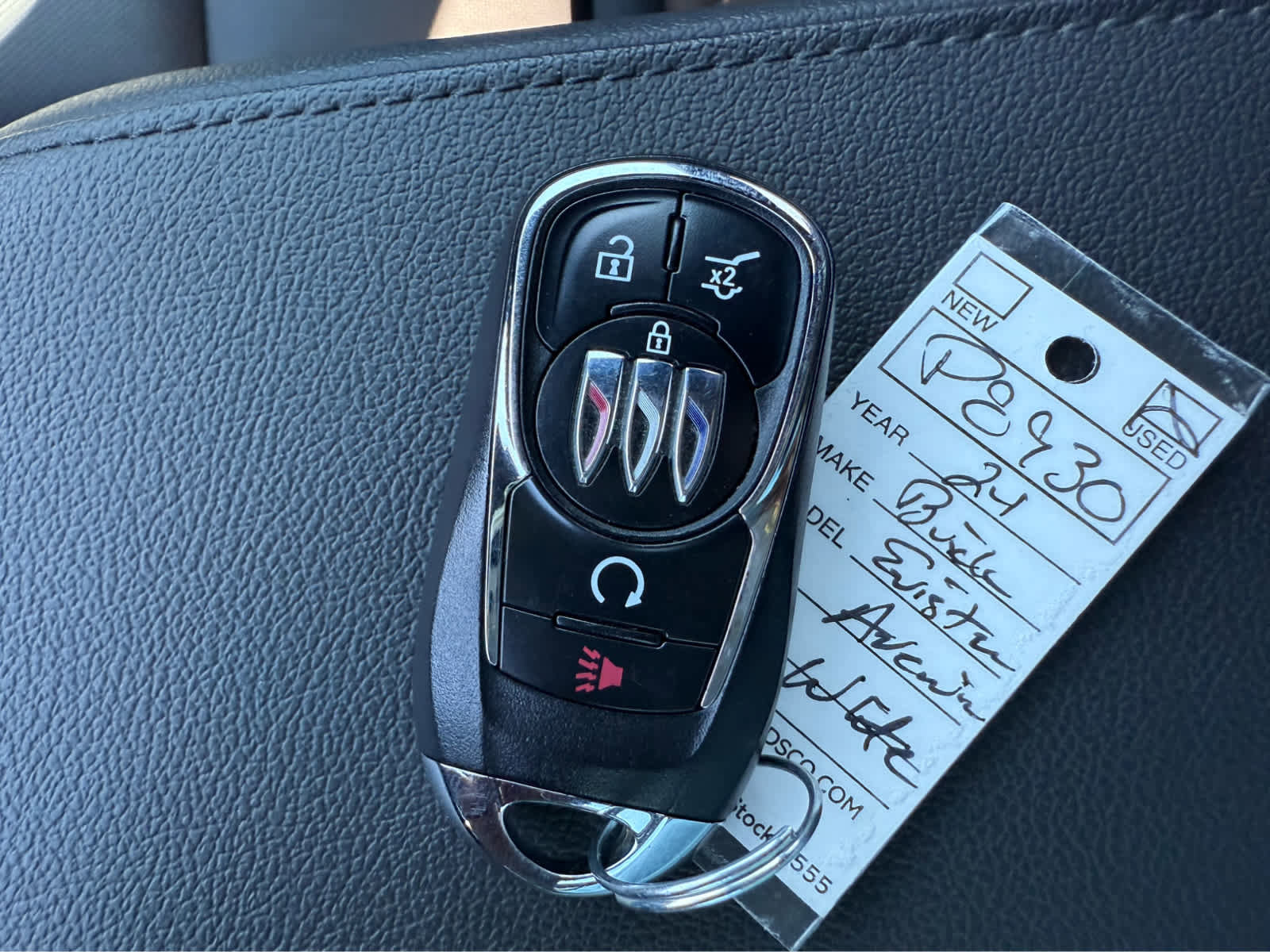 Used 2024 Buick Envista Avenir image 28