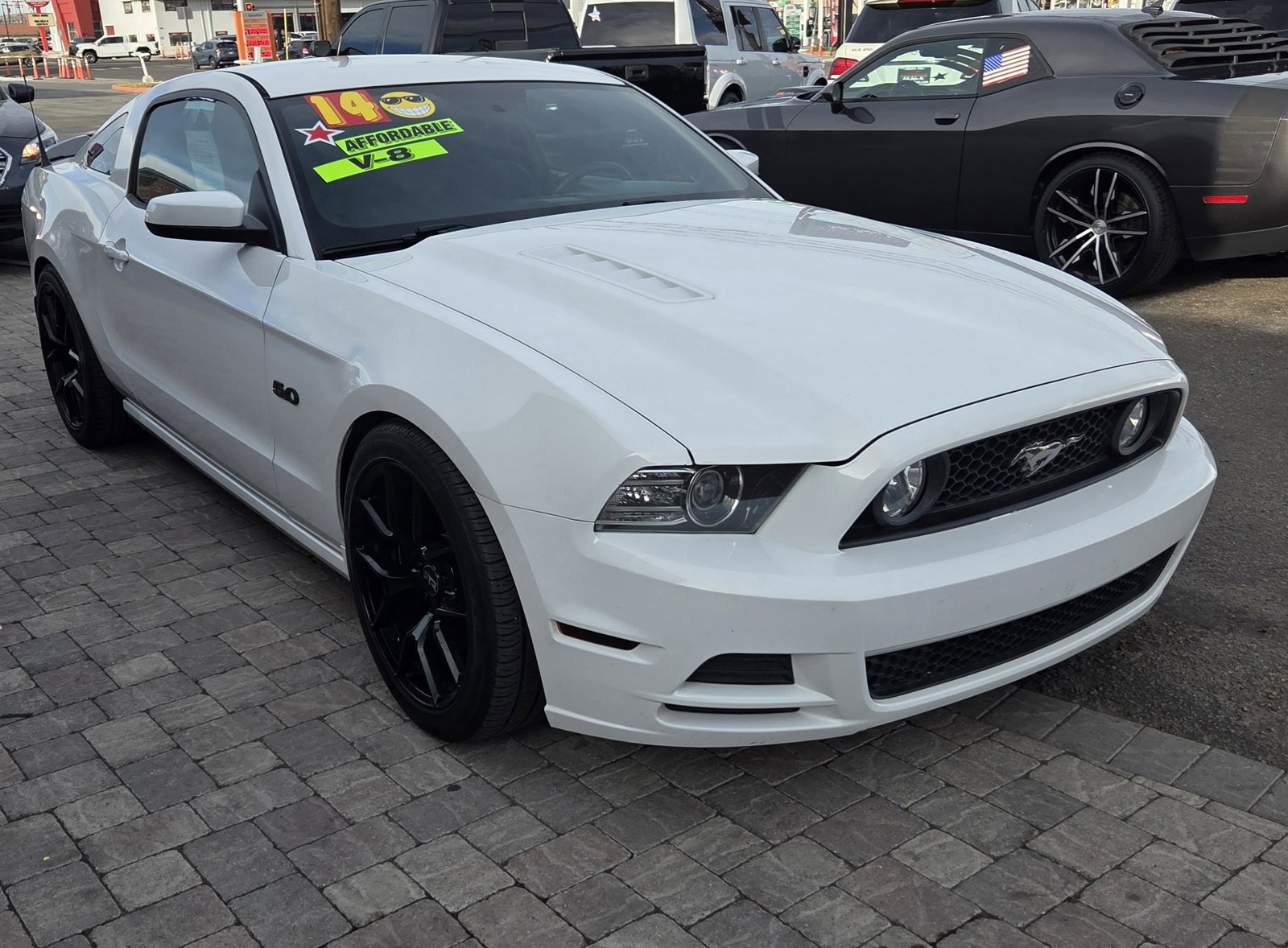 Used 2014 Ford Mustang GT image 3