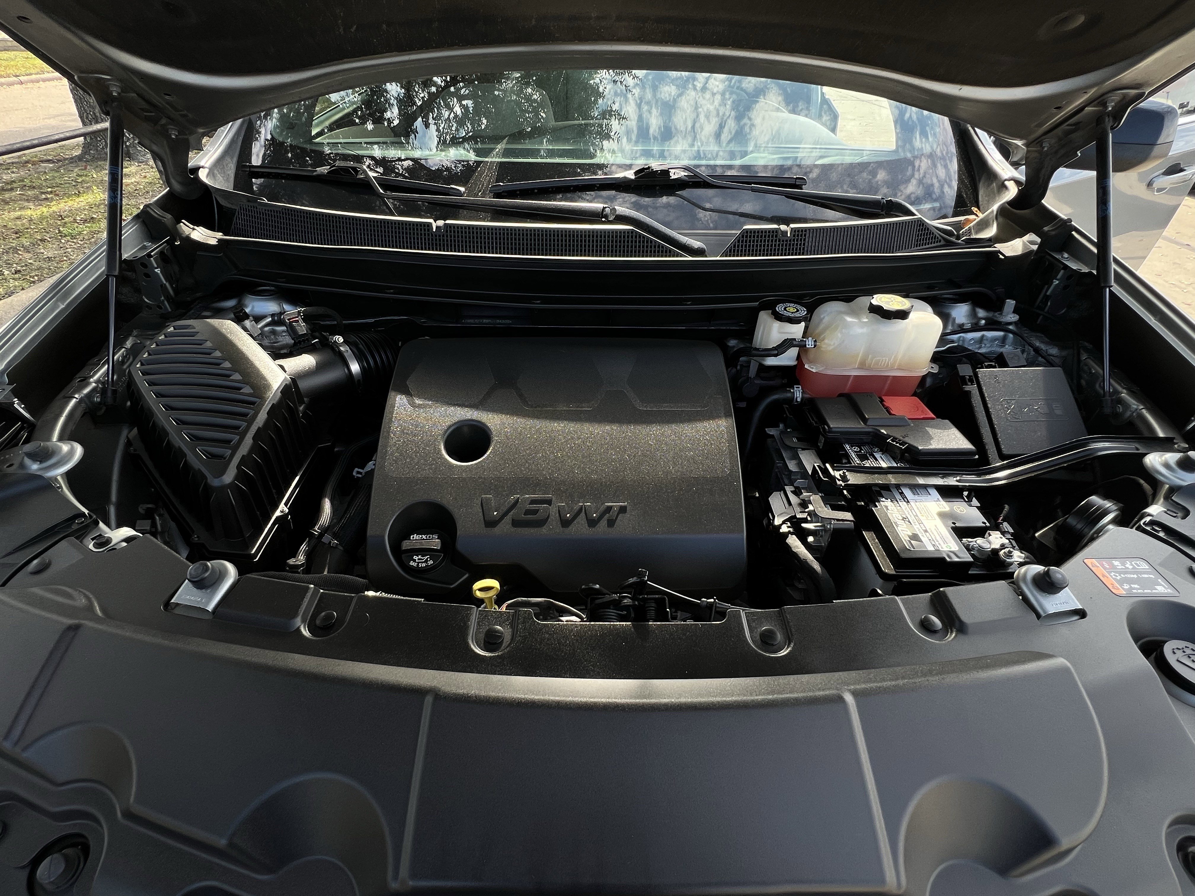 Used 2023 Chevrolet Traverse LS w/ LPO, Cargo Package image 28