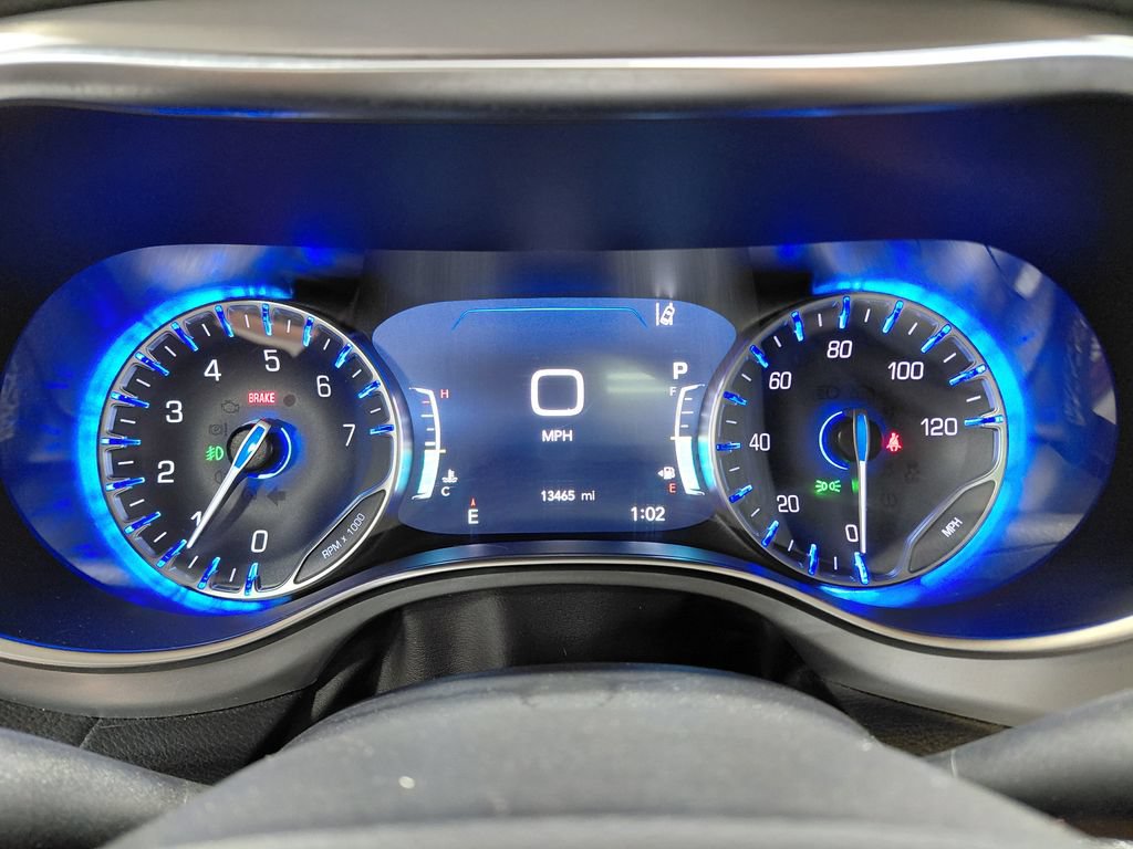 Used 2025 Chrysler Pacifica Limited w/ Uconnect Theater Family Group AWD/4WD image 44