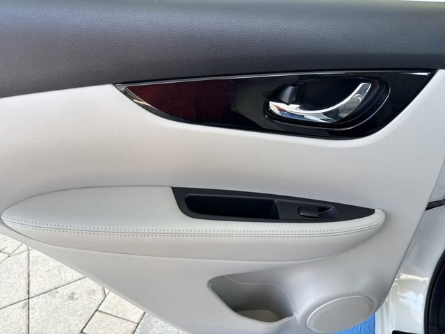 Used 2022 Nissan Rogue Sport SL w/ Premium Package image 29