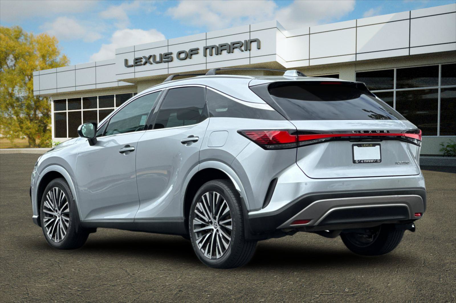 Used 2023 Lexus RX 350 Premium Plus w/ Cold Area Package FWD image 3
