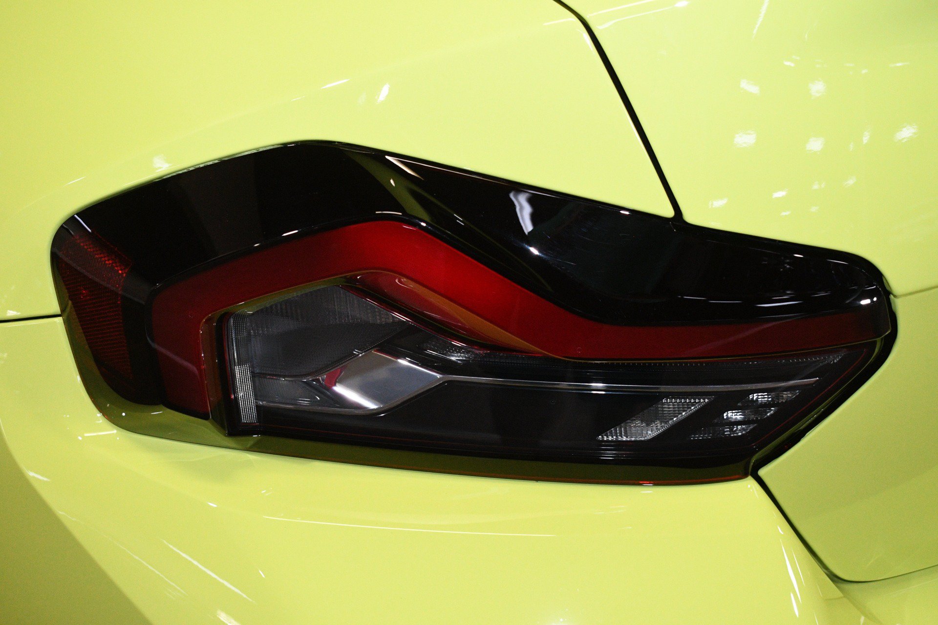 Used 2025 BMW M2 w/ Lighting Package RWD image 60