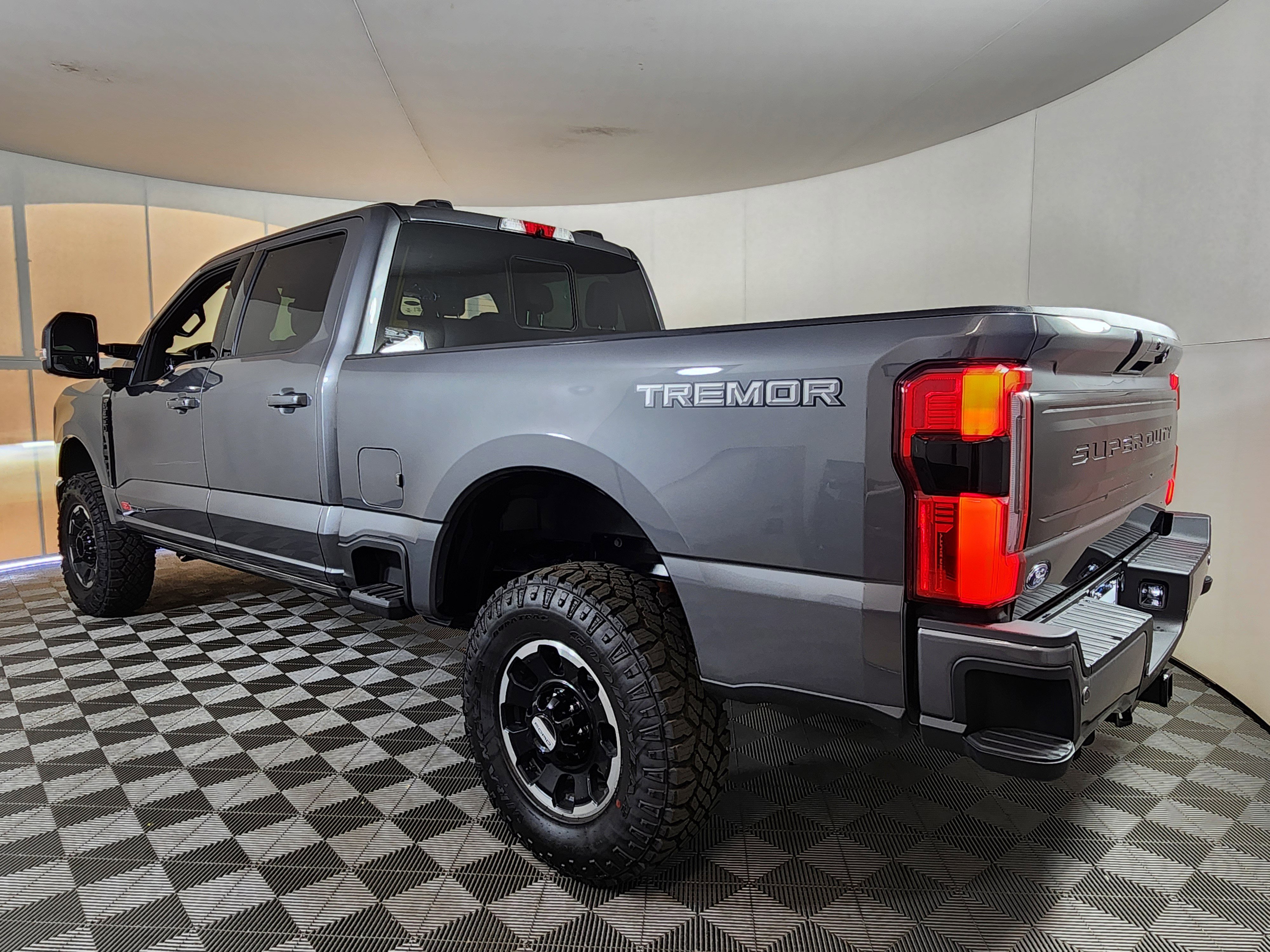 New 2026 Ford F350 Platinum image 5
