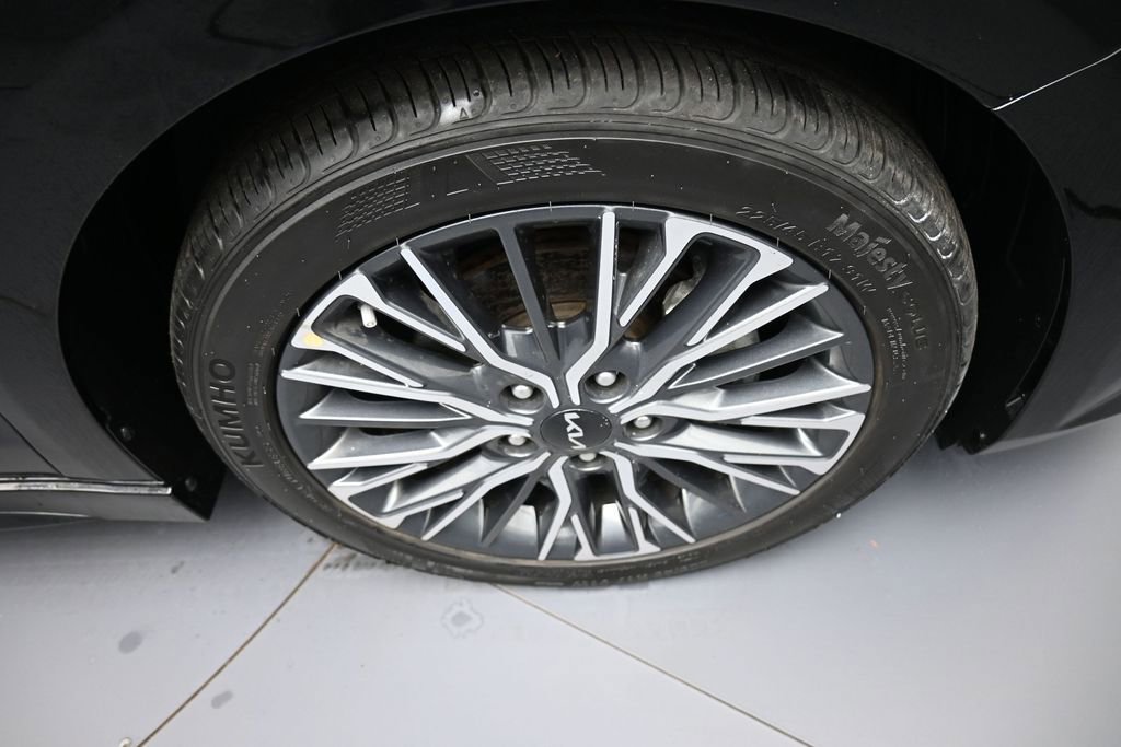 Certified 2023 Kia Forte GT-Line w/ GT-Line Premium Package FWD image 13