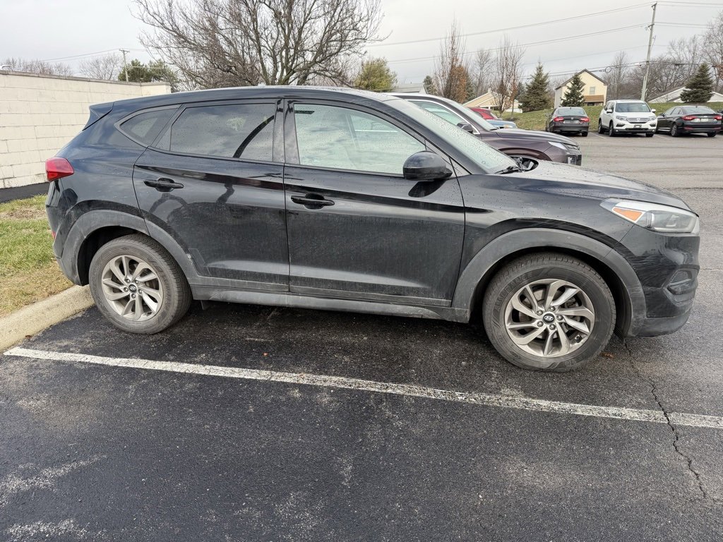 Used 2017 Hyundai Tucson SE image 3