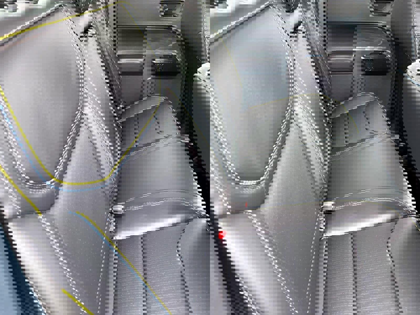 Used 2025 Ford Maverick Lobo image 12