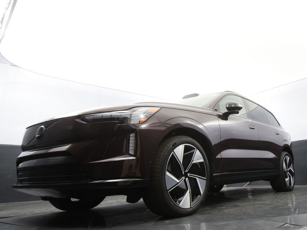 New 2025 Volvo EX90 Ultra image 31