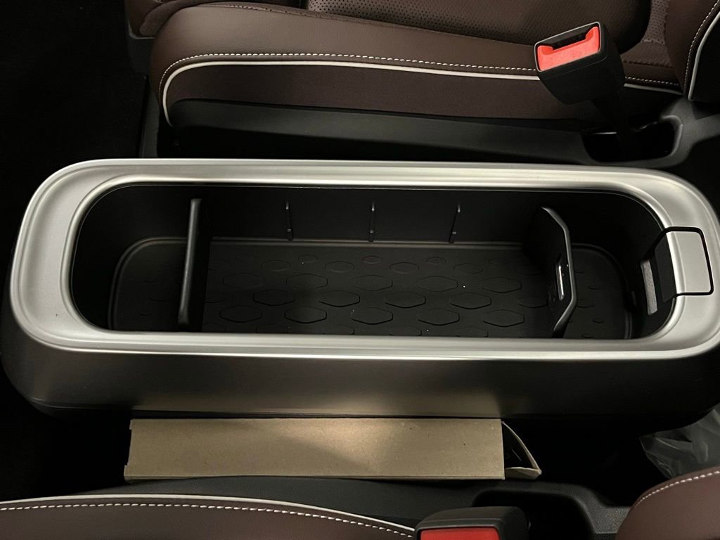 New 2025 Volkswagen ID. Buzz Pro S Plus image 14