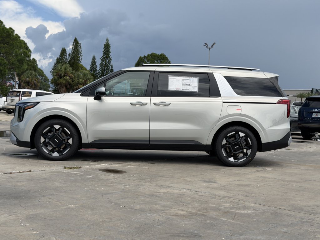 New 2027 Kia Carnival EX FWD image 7