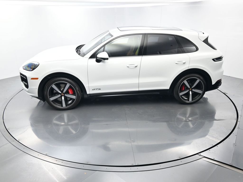 Certified 2026 Porsche Cayenne GTS AWD/4WD image 35