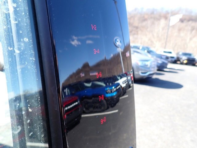 Used 2025 Ford Expedition Active image 15