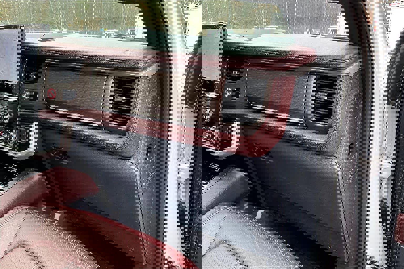 Used 2024 Ford Expedition Limited image 18