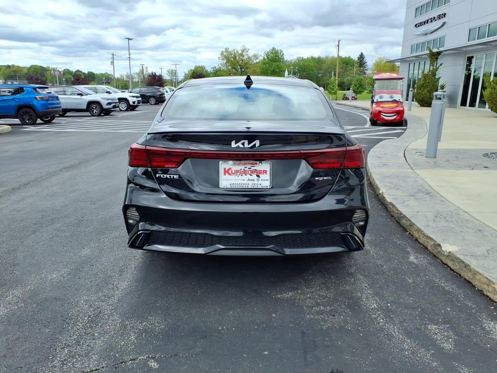 Used 2023 Kia Forte GT-Line FWD image 7