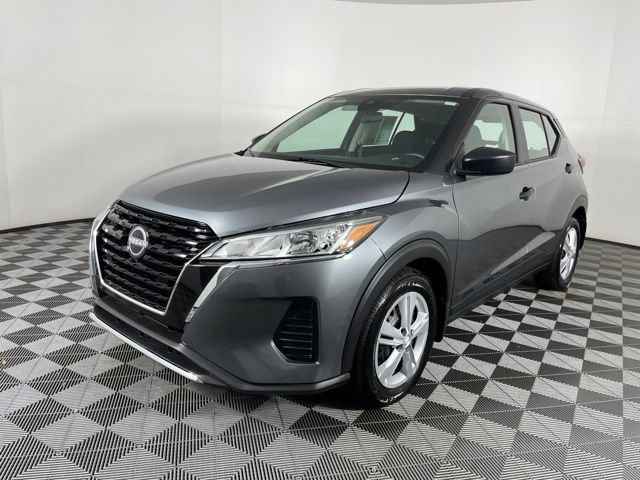 Certified 2025 Nissan Kicks Play S FWD image 6