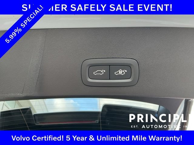 Certified 2024 Volvo XC40 B5 Ultimate w/ Climate Package AWD/4WD image 16