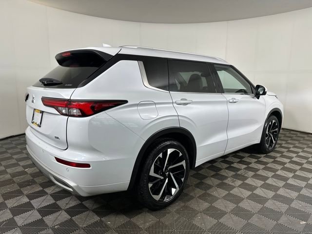 Used 2024 Mitsubishi Outlander SEL image 3