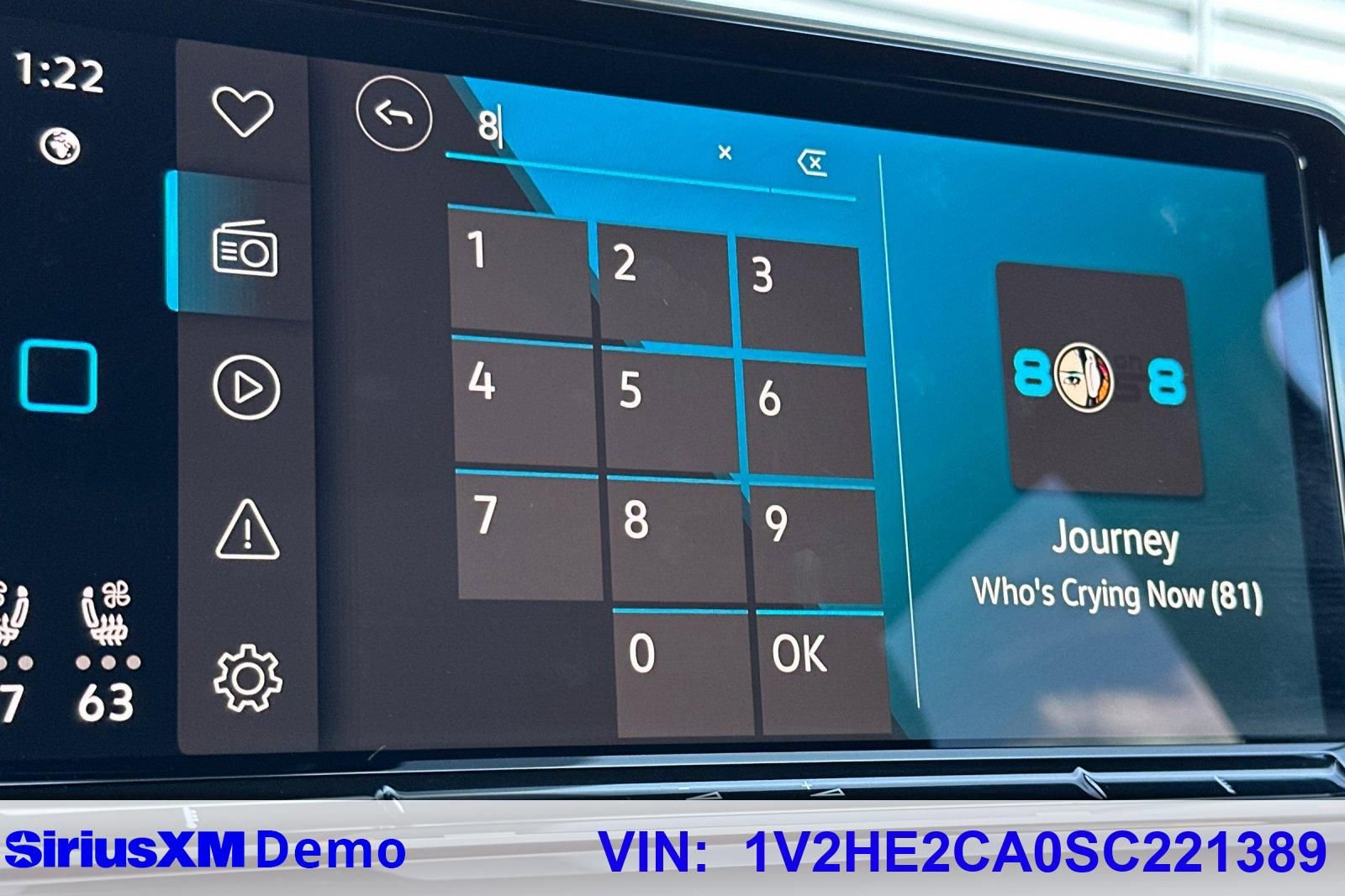 Used 2025 Volkswagen Atlas Cross Sport SE image 33