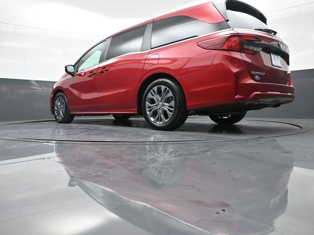 Certified 2025 Honda Odyssey Touring image 35
