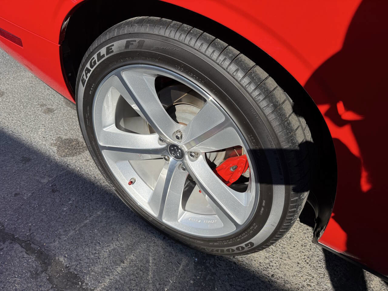 Used 2009 Dodge Challenger SRT8 w/ SRT Option Group II RWD image 20