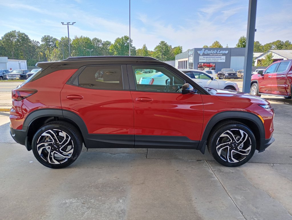 New 2026 Chevrolet TrailBlazer RS w/ Convenience Package FWD image 6