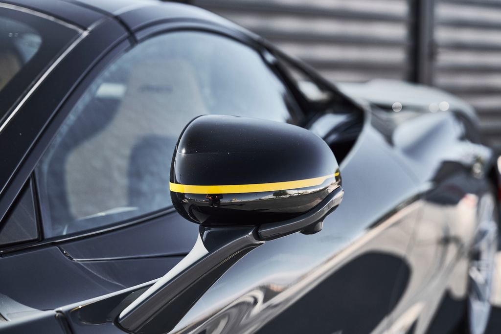 Used 2026 McLaren 750S Spider image 11