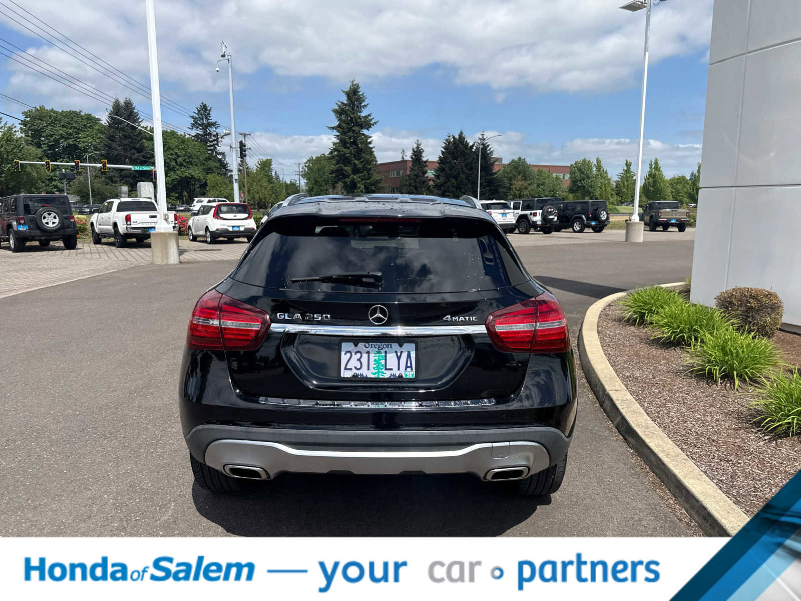 Used 2019 Mercedes-Benz GLA 250 4MATIC image 5