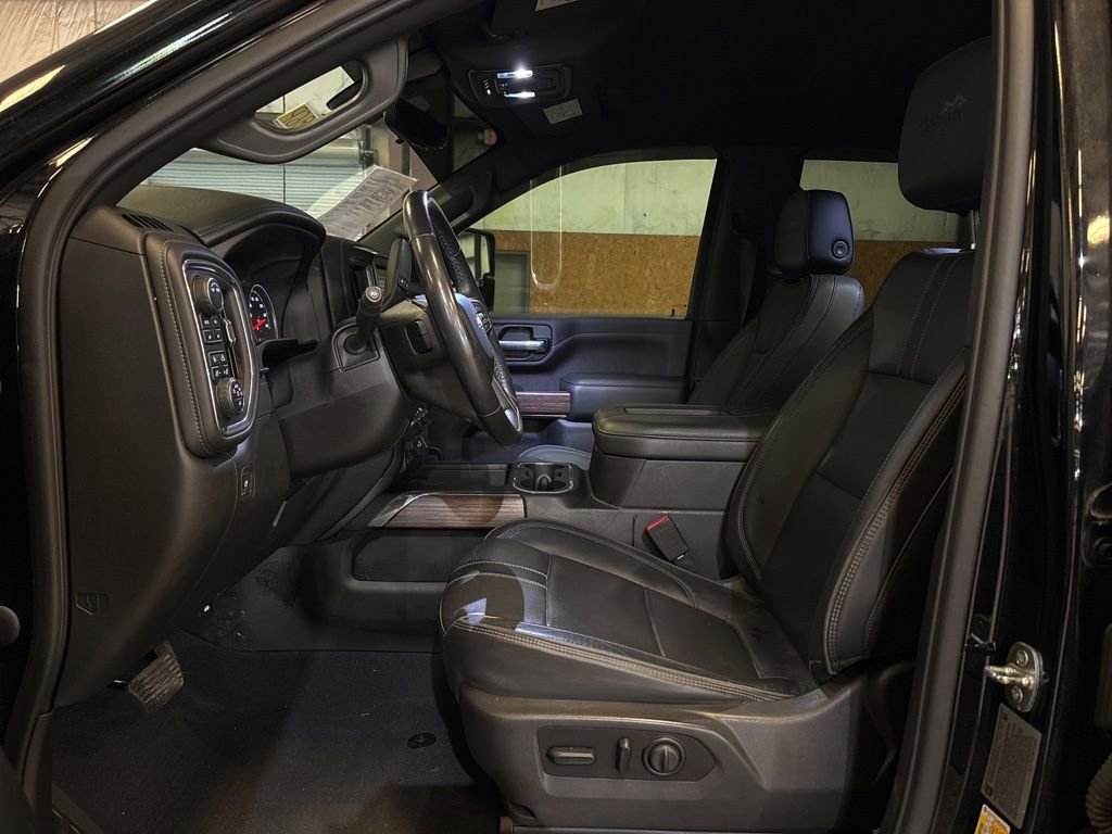 Used 2021 Chevrolet Silverado 3500 High Country image 13