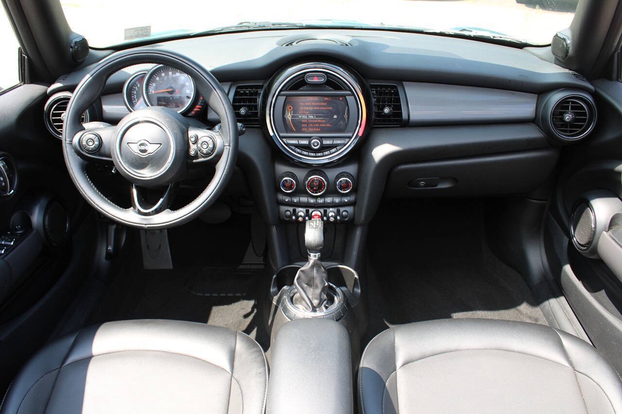 Used 2017 MINI Cooper Convertible FWD image 18