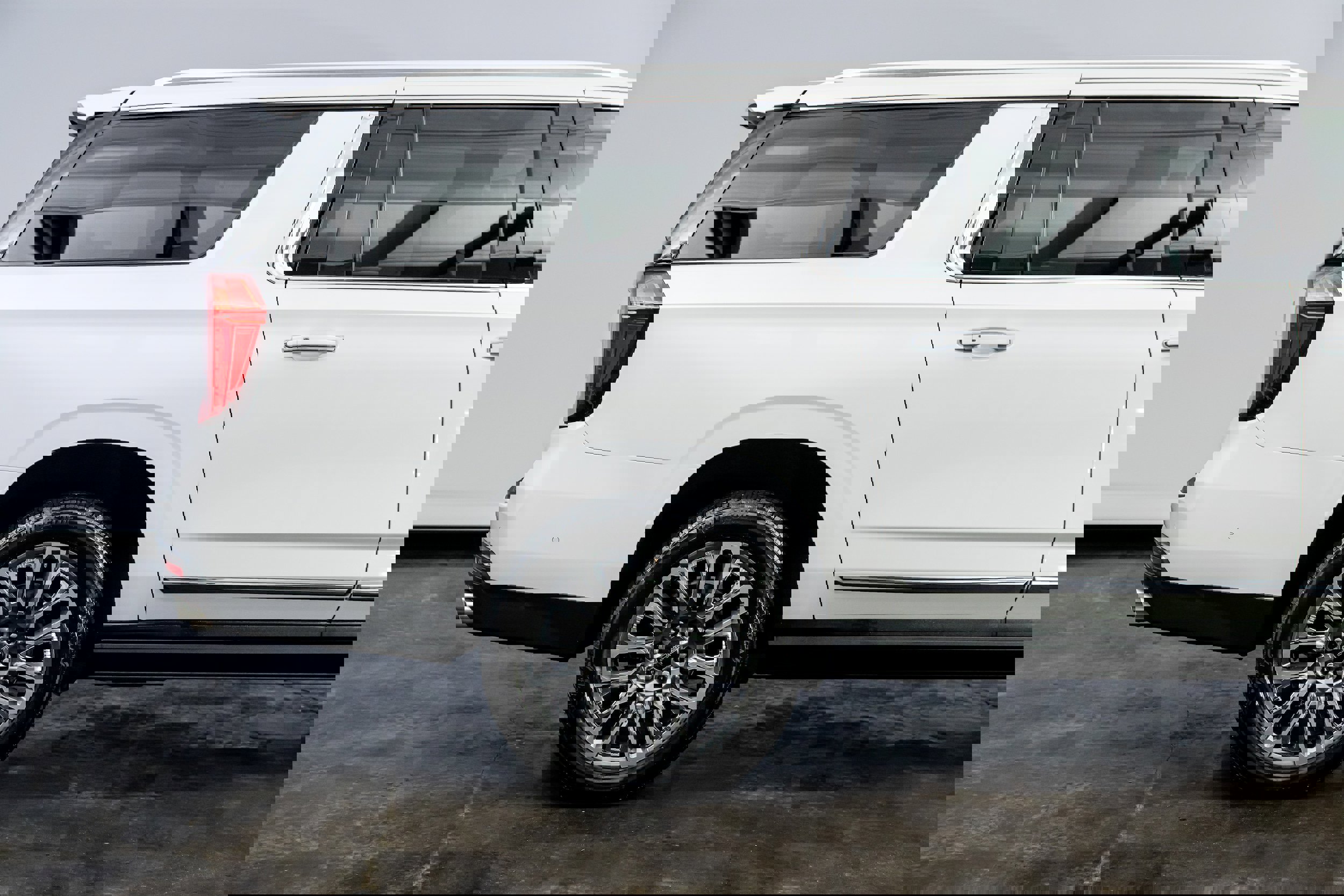 Used 2023 GMC Yukon XL Denali Ultimate image 27