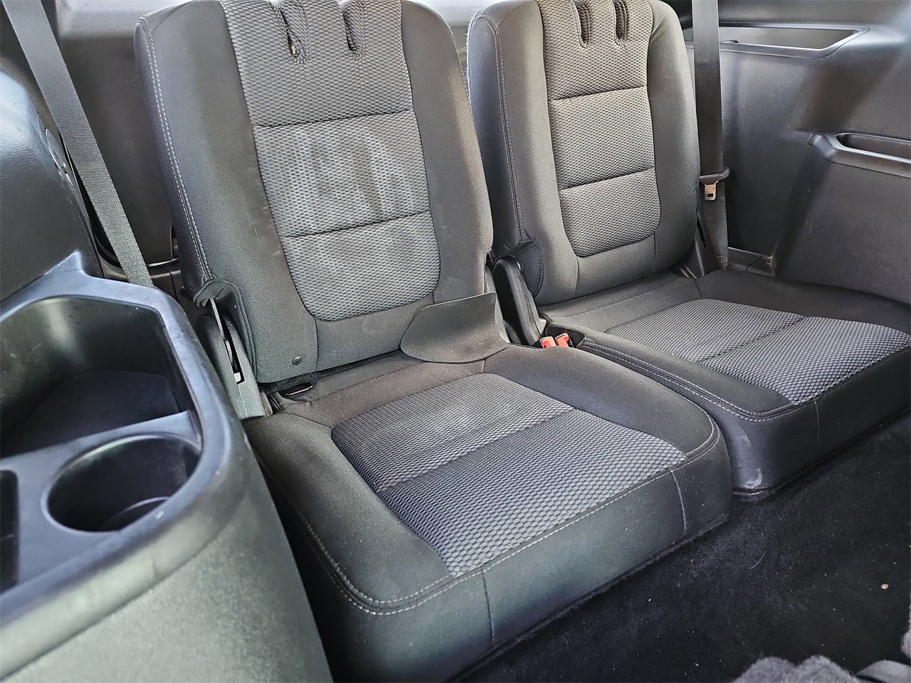 Used 2017 Ford Explorer XLT image 12