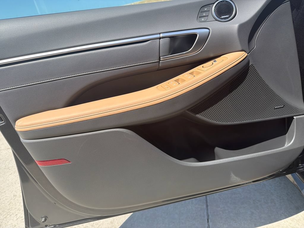 New 2026 Hyundai Sonata Limited FWD image 17