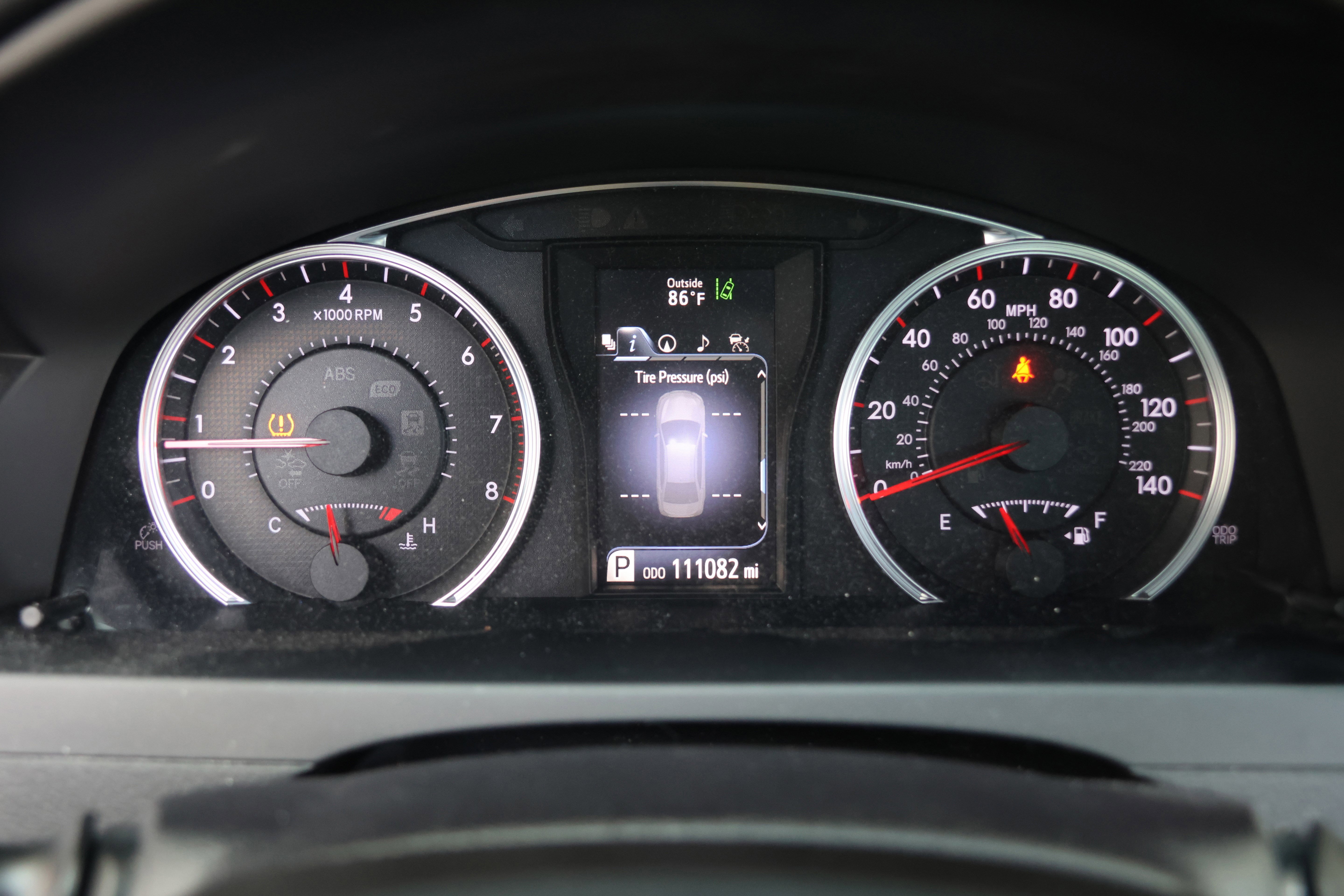 Used 2016 Toyota Camry XSE w/ Moonroof Package FWD image 18