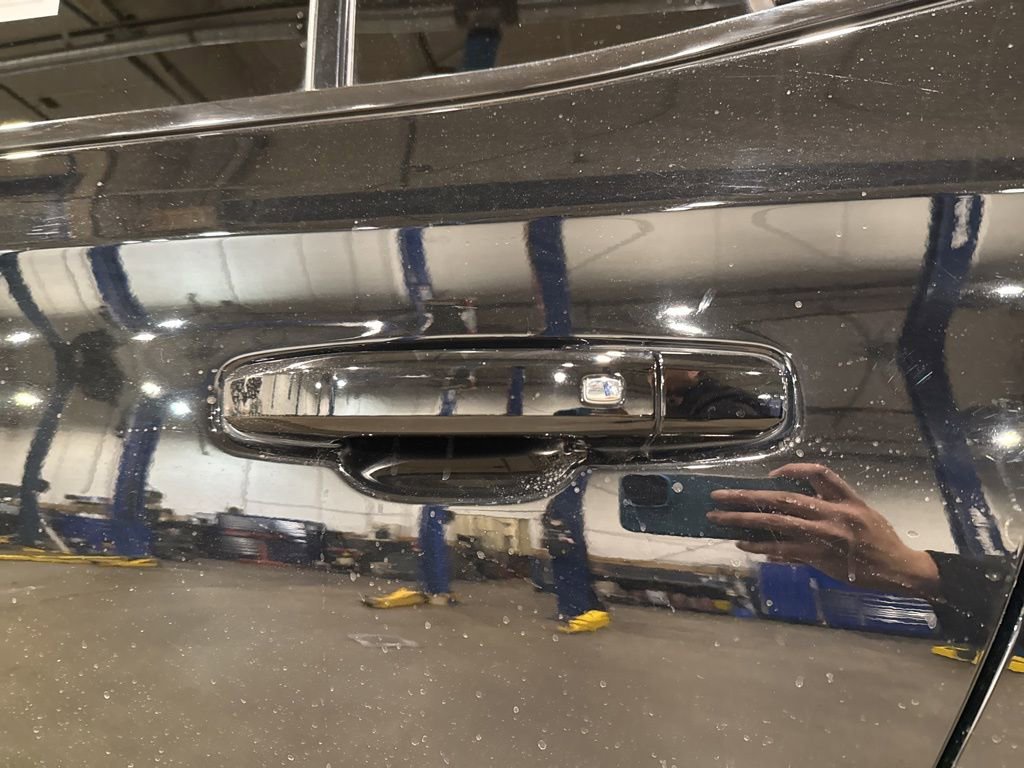 Used 2021 Chevrolet Tahoe Z71 w/ Rear Media and Nav Package image 10