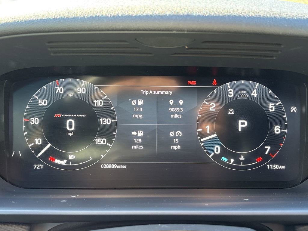 Used 2023 Land Rover Discovery S R-Dynamic image 13