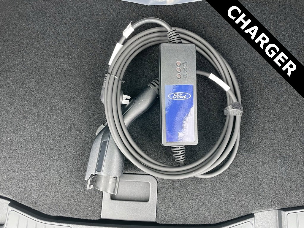 New 2026 Ford Escape SE image 38