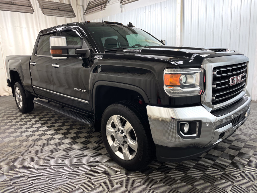 Used 2018 GMC Sierra 2500 SLT w/ Duramax Plus Package AWD/4WD image 23