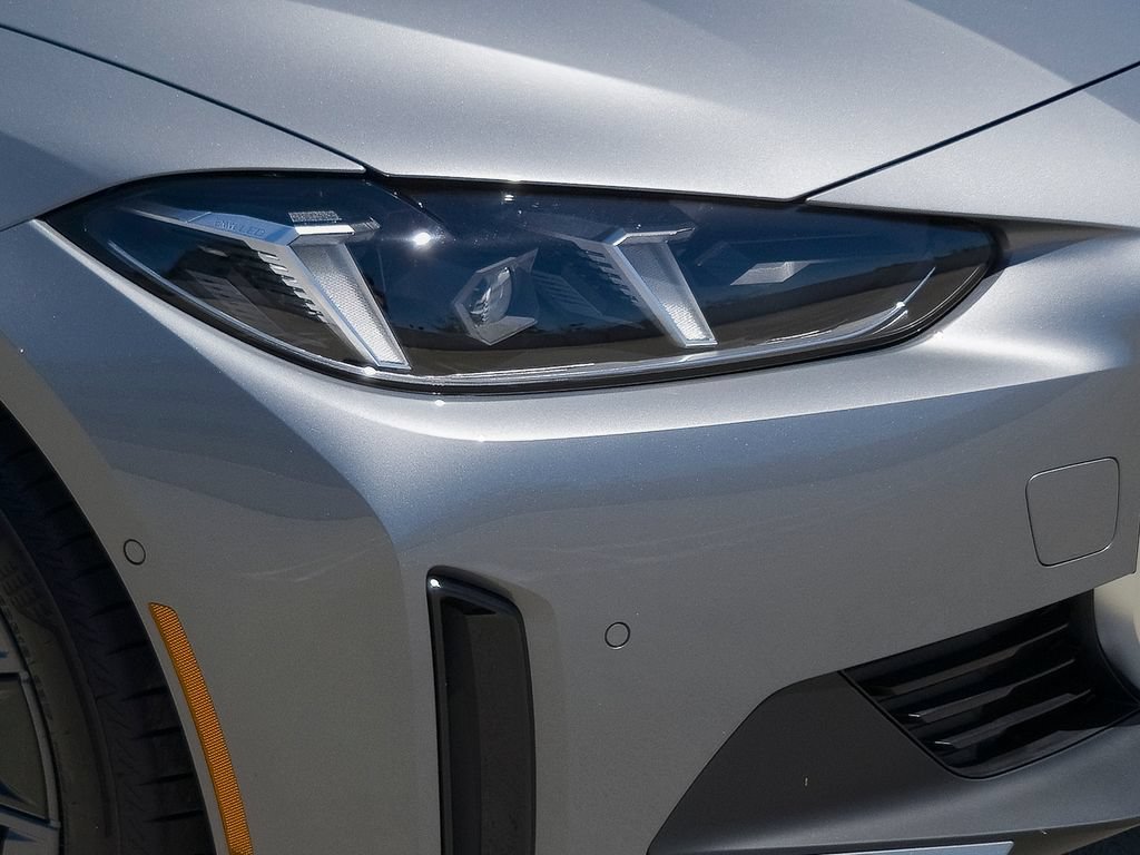 New 2026 BMW i4 eDrive40 w/ Parking Assistance Package RWD image 6
