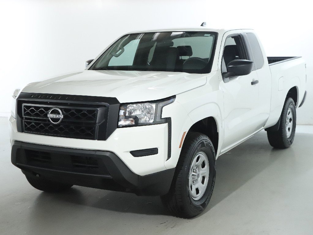 Used 2024 Nissan Frontier S w/ S Utility Package image 4