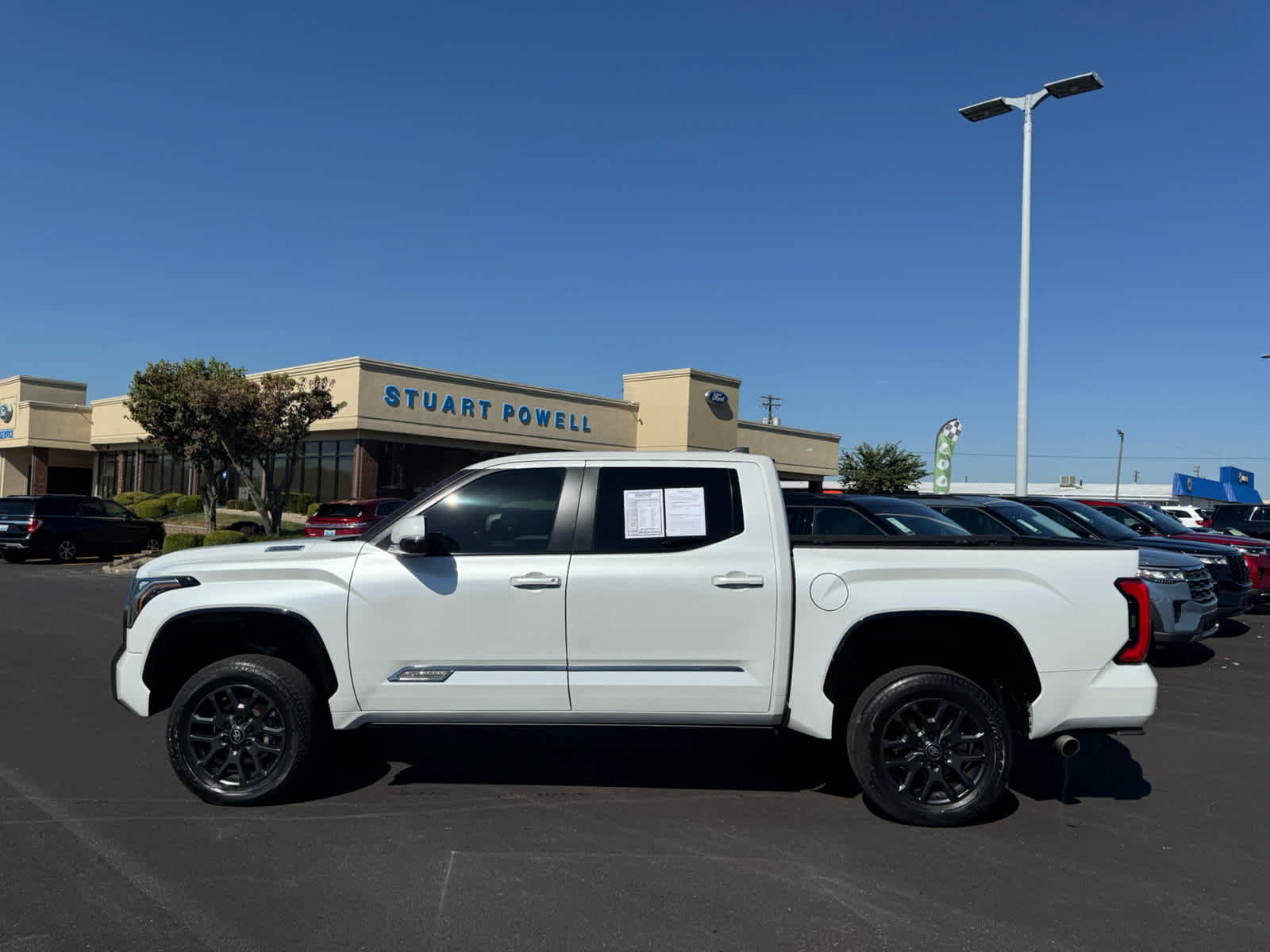 Used 2025 Toyota Tundra Platinum AWD/4WD image 26