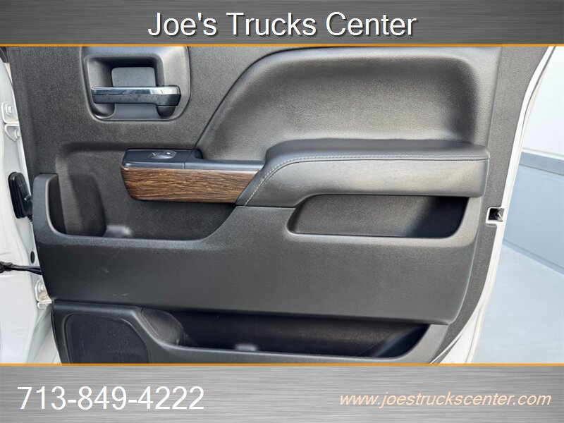 Used 2019 GMC Sierra 3500 Denali w/ Duramax Plus Package AWD/4WD image 33