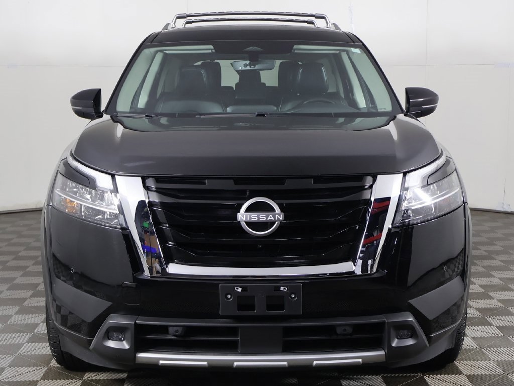Used 2023 Nissan Pathfinder SL image 12